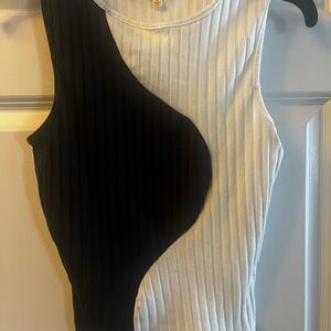 Moa Moa Black and White sleeveless top